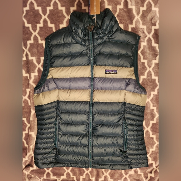 ❄️PATAGONIA❄️Women's Down Sweater Vest, Dark Borealis Green, Large NWT - Picture 1 of 13